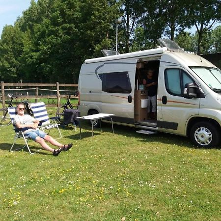 Bed&Breakfast en Camping in Waardenburg a2 Buitenkant foto